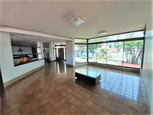Foto 1 de Casa com 5 Quartos à venda, 470m² em Candelária, Natal