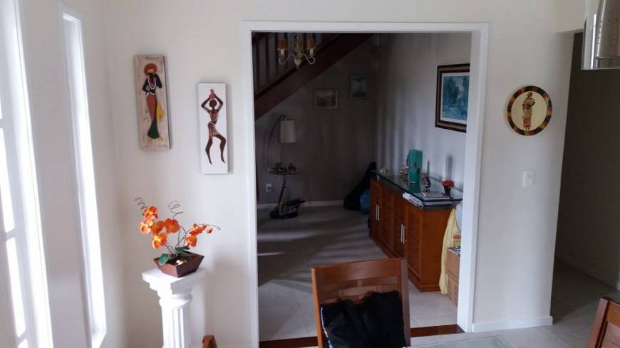 Foto 3 de Casa com 5 Quartos à venda, 350m² em Golfe, Teresópolis