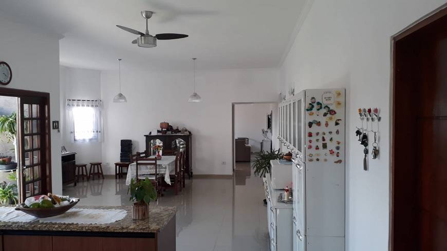 Foto 2 de Casa de Condomínio com 3 Quartos à venda, 168m² em Jardim Brasil, Atibaia