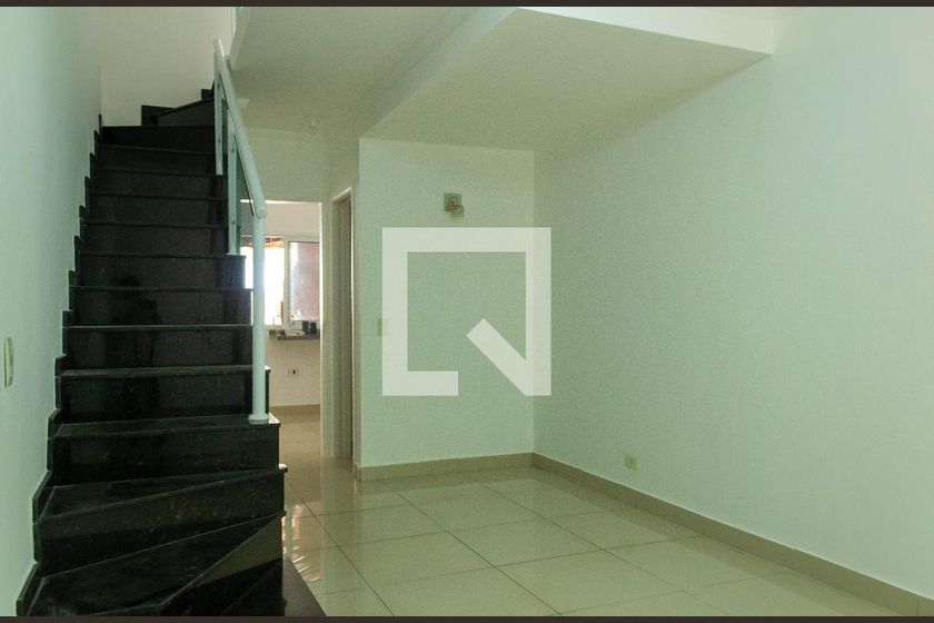 Foto 1 de Casa de Condomínio com 3 Quartos à venda, 125m² em Jardim Cristal, São Paulo