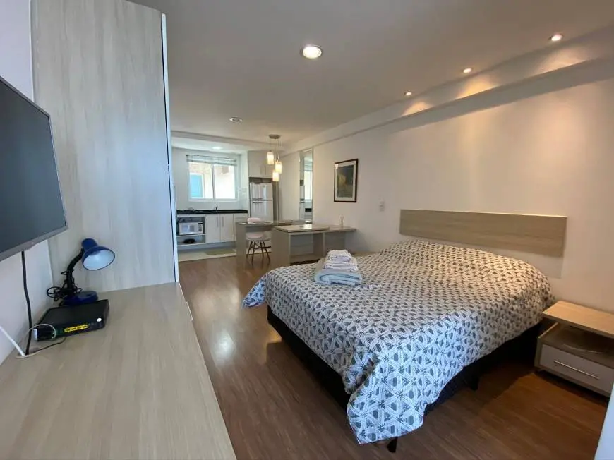 Foto 4 de Apartamento com 1 Quarto à venda, 33m² em Centro, Curitiba