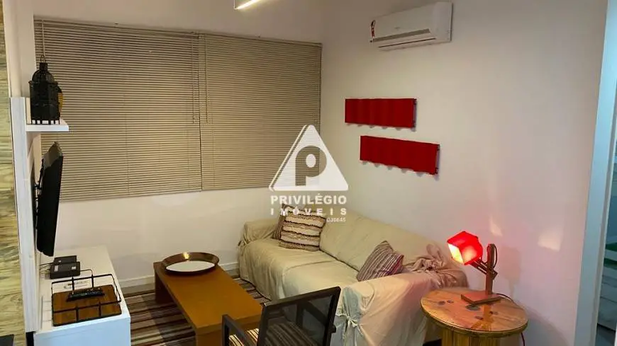 Foto 1 de Apartamento com 2 Quartos à venda, 66m² em Leblon, Rio de Janeiro