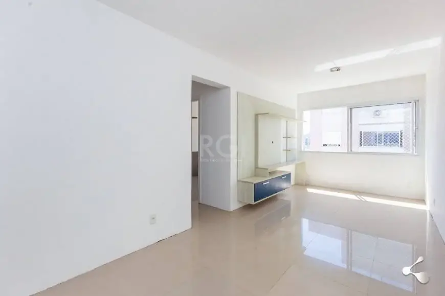 Foto 2 de Apartamento com 2 Quartos à venda, 50m² em São José, Porto Alegre
