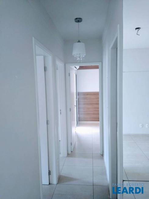 Foto 4 de Apartamento com 3 Quartos à venda, 75m² em Bela Vista, São Paulo