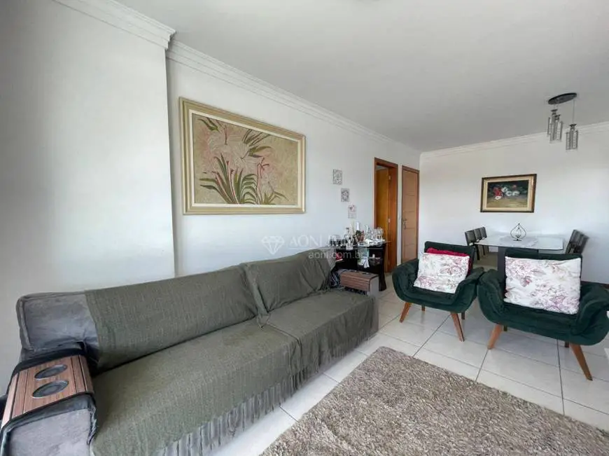Foto 2 de Apartamento com 3 Quartos à venda, 96m² em Enseada do Suá, Vitória