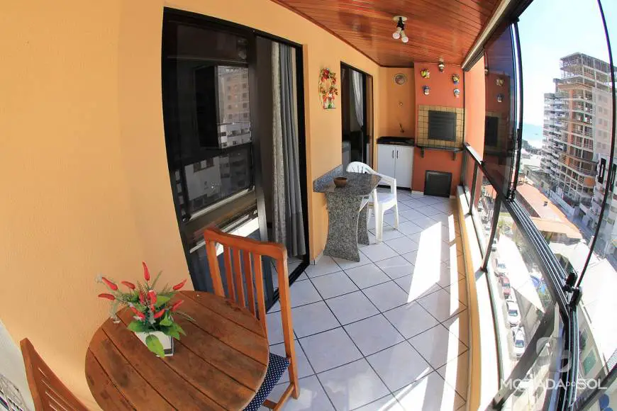 Foto 1 de Apartamento com 3 Quartos para alugar, 95m² em Meia Praia, Itapema