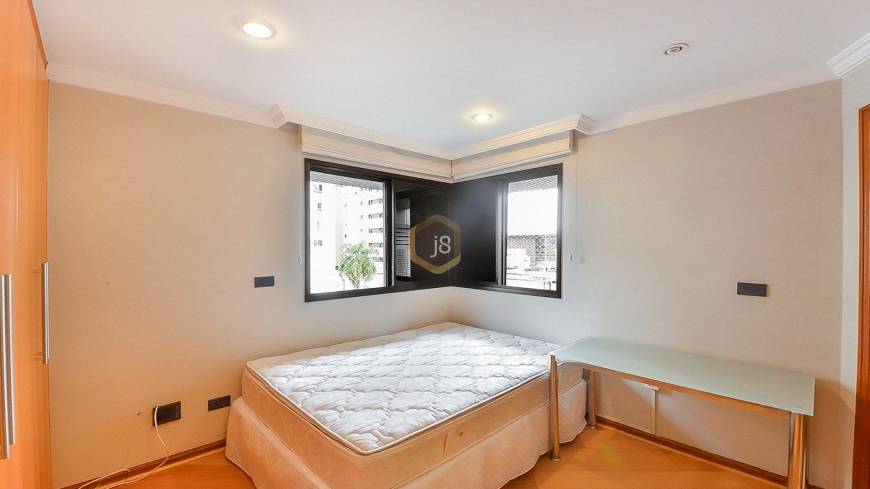 Foto 5 de Apartamento com 4 Quartos para alugar, 164m² em Batel, Curitiba