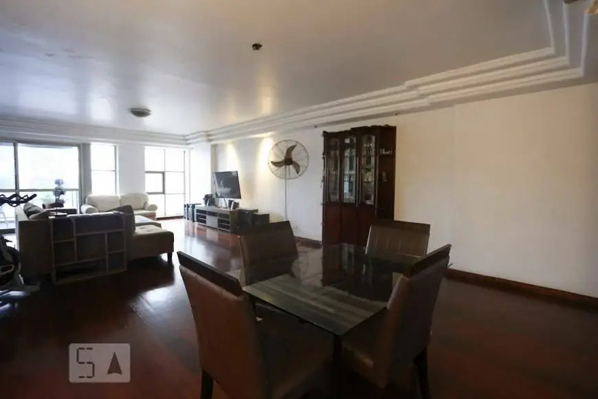 Foto 2 de Apartamento com 4 Quartos para alugar, 260m² em Ingá, Niterói
