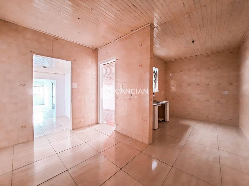 Foto 1 de Casa com 2 Quartos à venda, 95m² em Tancredo Neves, Santa Maria