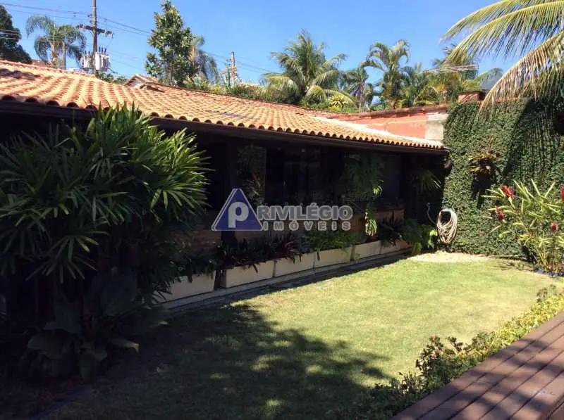 Foto 1 de Casa com 3 Quartos à venda, 399m² em Anil, Rio de Janeiro
