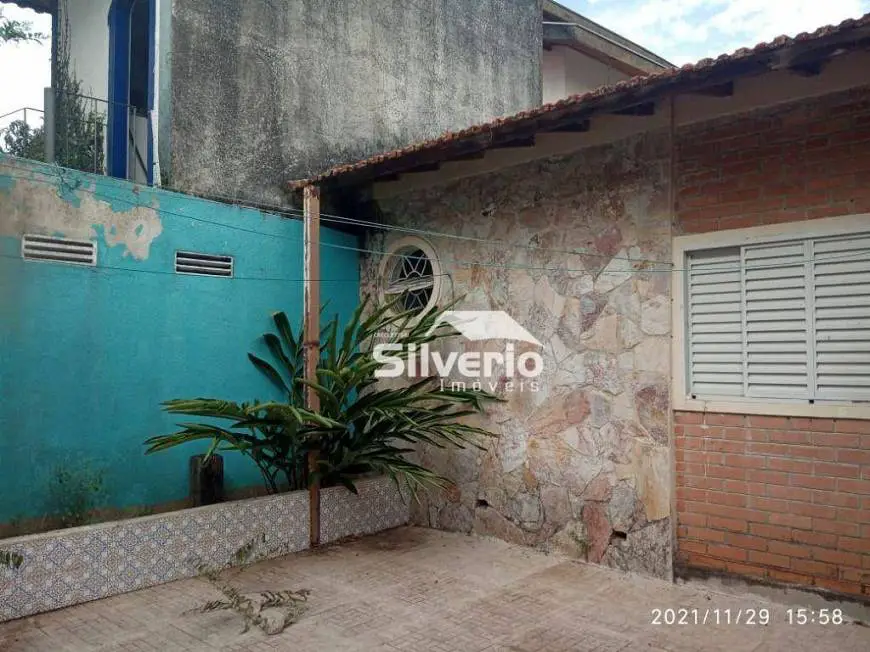 Foto 2 de Casa com 3 Quartos para alugar, 250m² em Jardim Esplanada, São José dos Campos