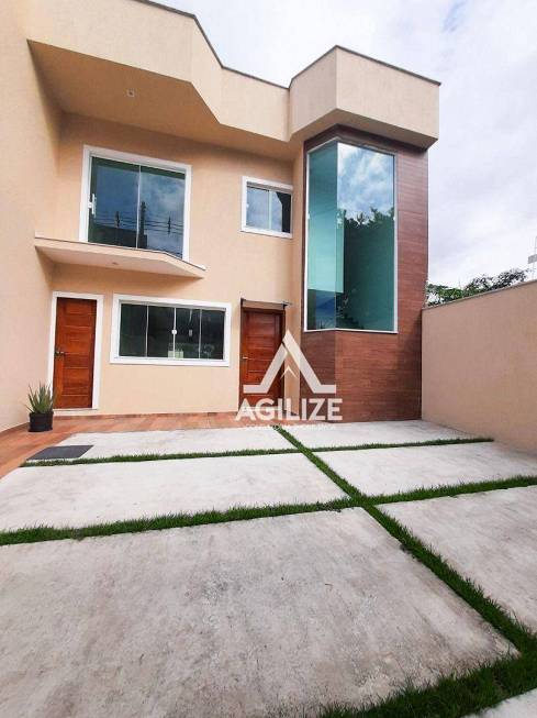 Foto 2 de Casa com 3 Quartos à venda, 263m² em Jardim Guanabara, Macaé