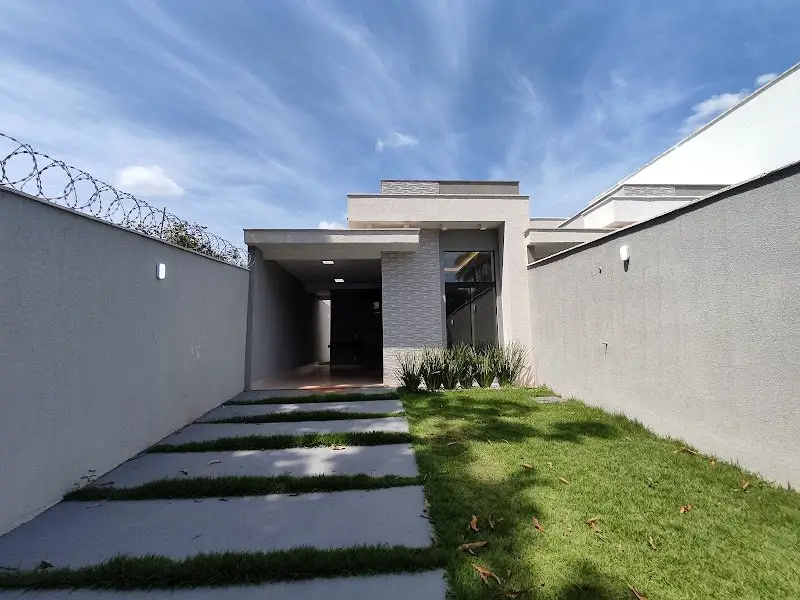 Foto 1 de Casa com 3 Quartos à venda, 120m² em Jardim Mariliza, Goiânia
