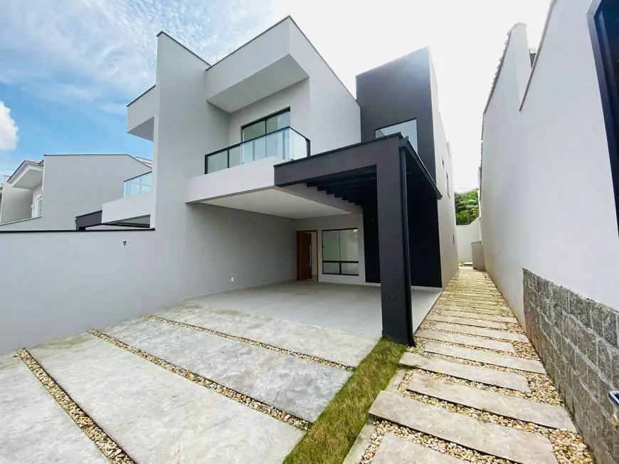 Foto 2 de Casa com 3 Quartos à venda, 171m² em Saguaçú, Joinville
