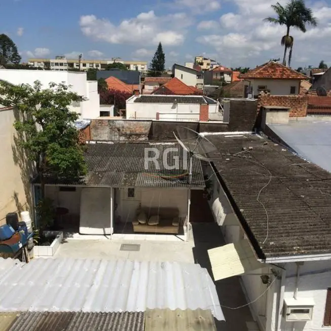 Foto 3 de Casa com 3 Quartos à venda, 399m² em São João, Porto Alegre