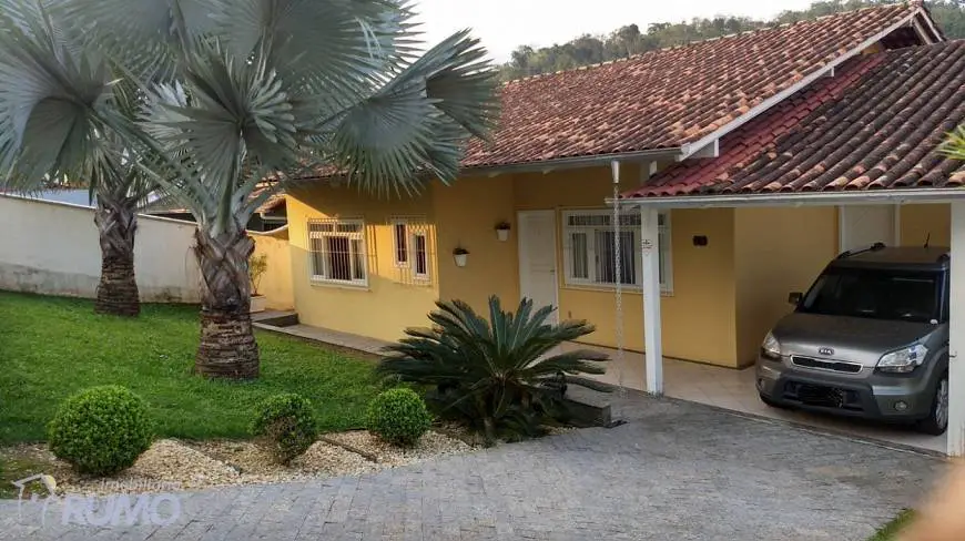 Foto 1 de Casa com 3 Quartos à venda, 140m² em Velha Central, Blumenau