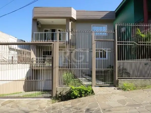 Foto 1 de Casa com 4 Quartos à venda, 466m² em Santa Fé, Porto Alegre