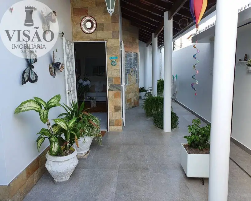 Foto 5 de Casa com 5 Quartos à venda, 300m² em Dom Pedro I, Manaus