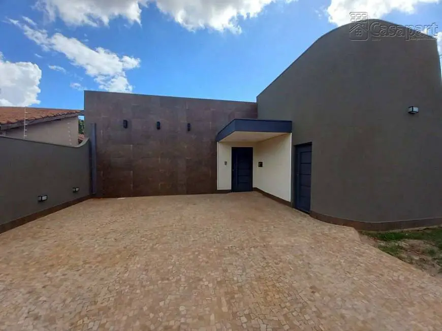 Foto 1 de Casa com 5 Quartos para alugar, 500m² em Vila Gomes, Campo Grande