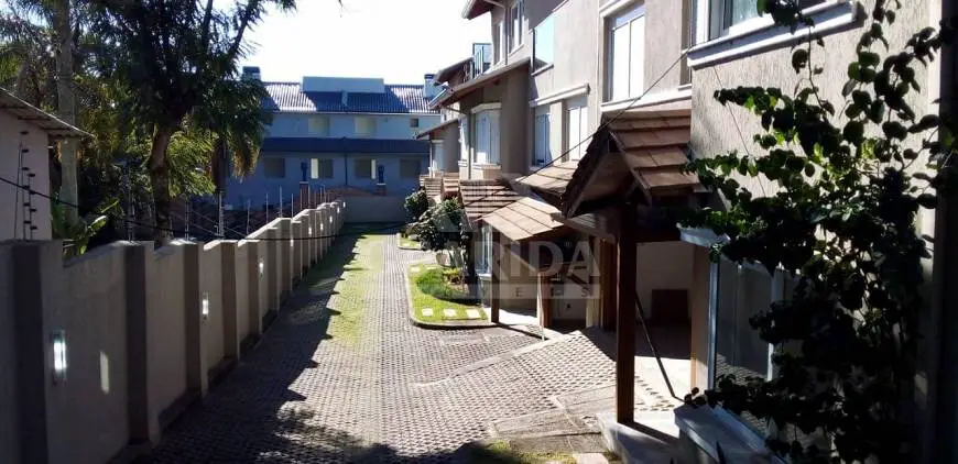 Foto 2 de Casa de Condomínio com 3 Quartos à venda, 246m² em Vila Conceição, Porto Alegre