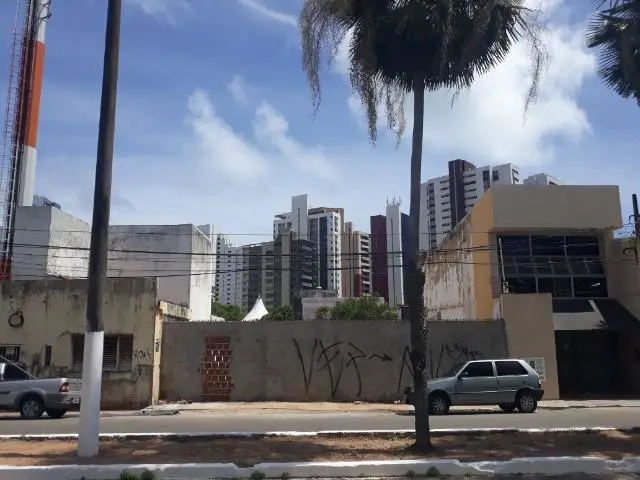 Foto 1 de Lote/Terreno à venda, 600m² em Petrópolis, Natal