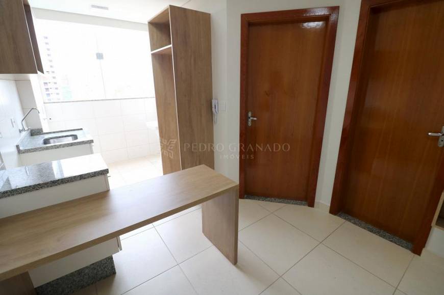 Foto 2 de Apartamento com 1 Quarto para alugar, 27m² em Vila Esperanca, Maringá