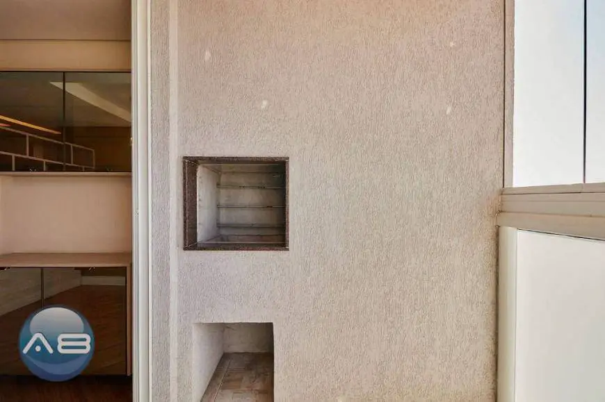 Foto 4 de Apartamento com 2 Quartos à venda, 66m² em Capão Raso, Curitiba