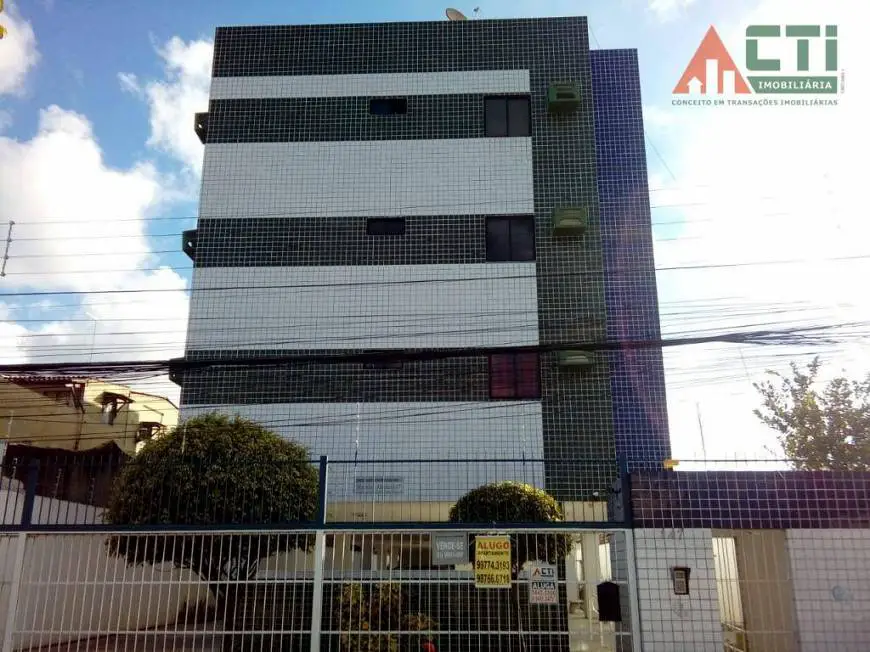 Foto 1 de Apartamento com 2 Quartos para alugar, 65m² em Cordeiro, Recife