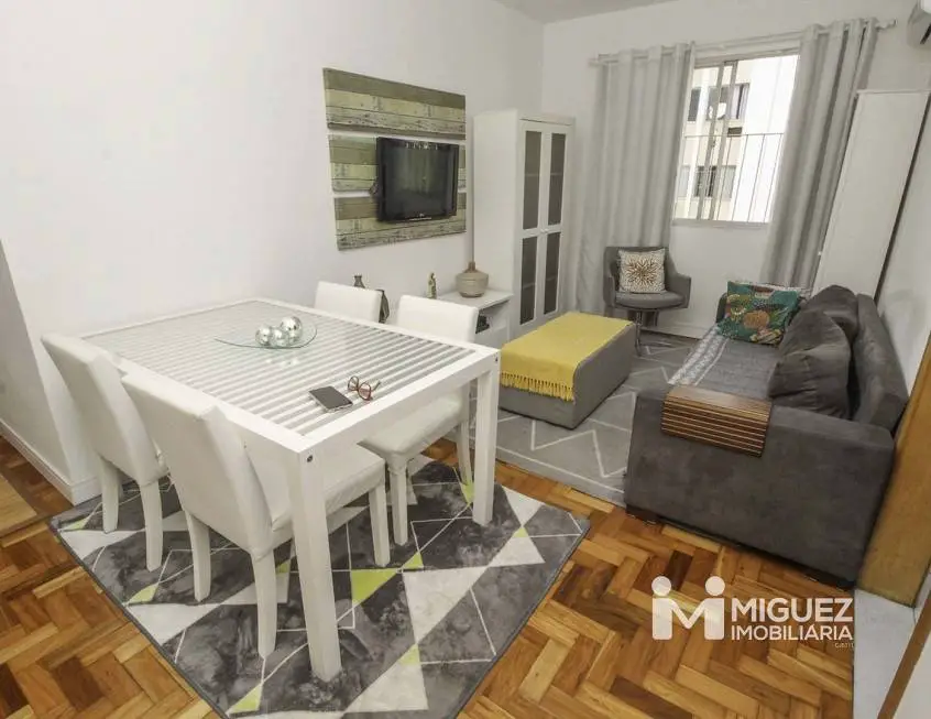 Foto 2 de Apartamento com 3 Quartos à venda, 75m² em Grajaú, Rio de Janeiro