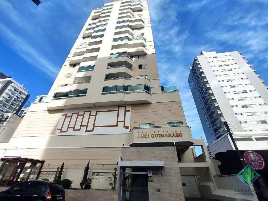 Foto 1 de Apartamento com 3 Quartos à venda, 102m² em Kobrasol, São José