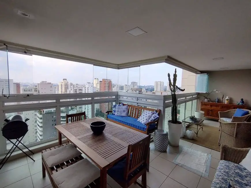 Foto 2 de Apartamento com 4 Quartos à venda, 157m² em Campo Belo, São Paulo
