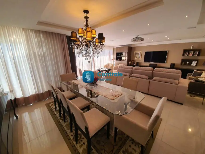 Foto 1 de Apartamento com 4 Quartos à venda, 206m² em Centro, Florianópolis