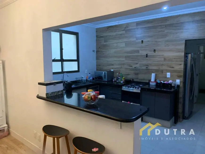 Foto 1 de Apartamento com 4 Quartos à venda, 220m² em Coqueiros, Florianópolis