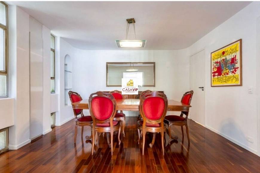 Foto 5 de Apartamento com 4 Quartos à venda, 240m² em Morro dos Ingleses, São Paulo