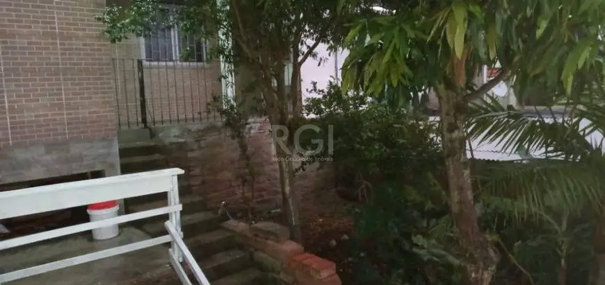 Foto 2 de Casa com 2 Quartos à venda, 120m² em Glória, Porto Alegre