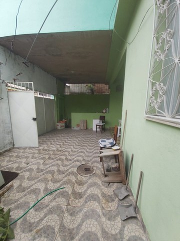 Foto 2 de Casa com 2 Quartos à venda, 90m² em Parque Anchieta, Rio de Janeiro