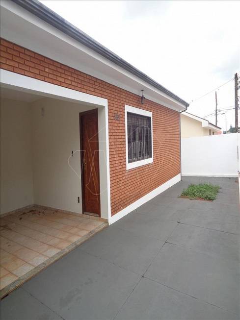 Foto 2 de Casa com 2 Quartos para alugar, 95m² em Vila Yamada, Araraquara