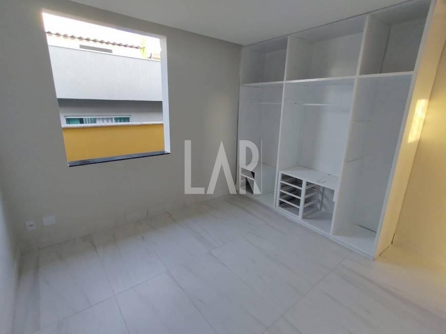 Foto 3 de Casa com 3 Quartos à venda, 80m² em Planalto, Belo Horizonte