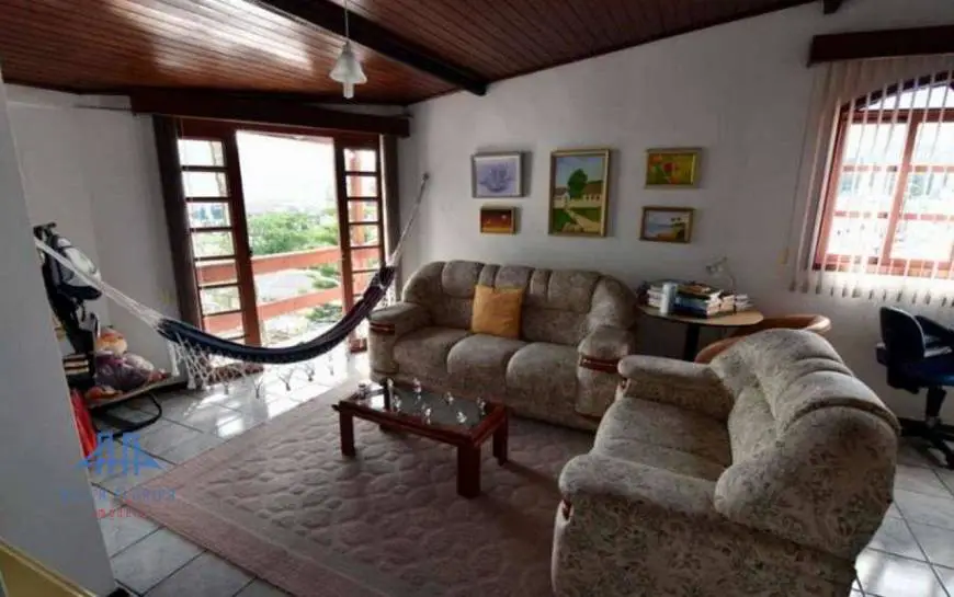 Foto 4 de Casa com 4 Quartos à venda, 170m² em Trindade, Florianópolis