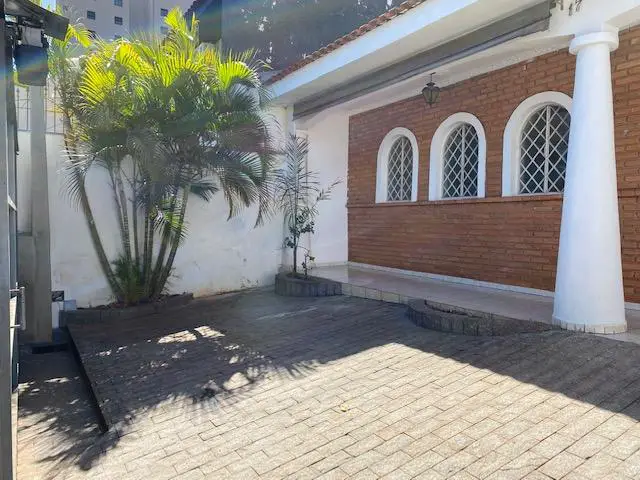 Foto 1 de Casa com 4 Quartos para venda ou aluguel, 363m² em Vila Mesquita, Bauru