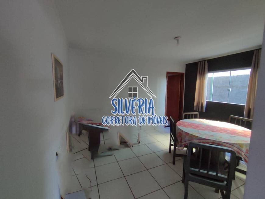 Foto 2 de Casa com 4 Quartos à venda, 187m² em Vila Santo Amaro, Campo Grande