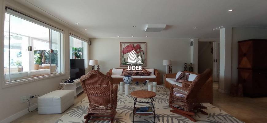 Foto 3 de Casa com 5 Quartos para alugar, 483m² em Sao Bento, Cabo Frio