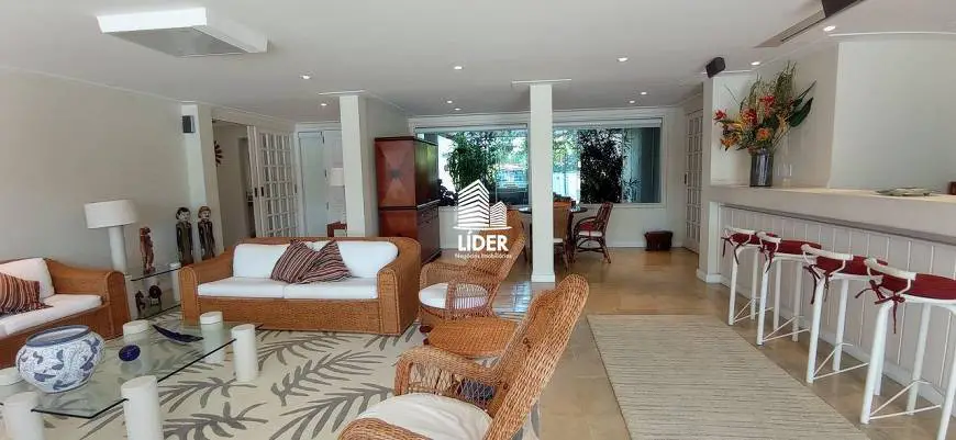 Foto 4 de Casa com 5 Quartos para alugar, 483m² em Sao Bento, Cabo Frio