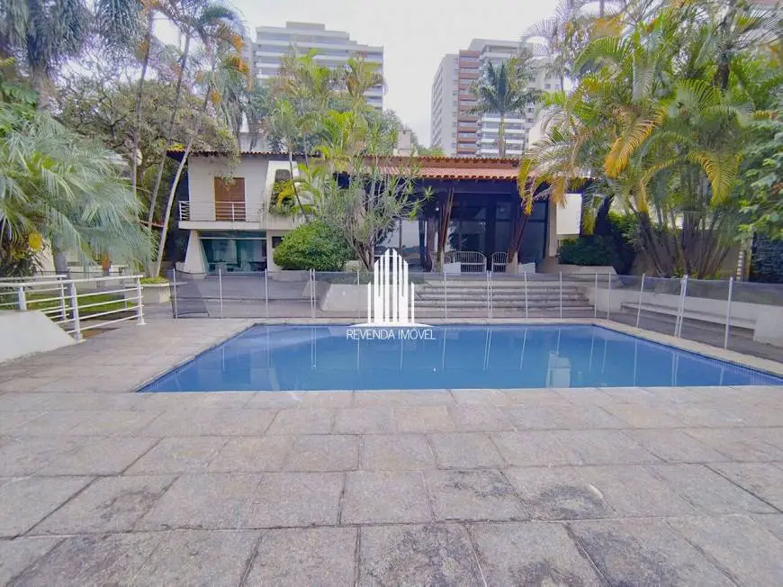 Foto 1 de Casa com 6 Quartos à venda, 580m² em Morumbi, São Paulo