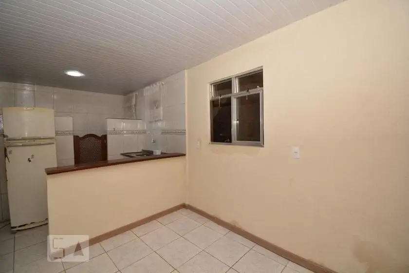 Foto 4 de Casa de Condomínio com 1 Quarto para alugar, 80m² em  Vila Valqueire, Rio de Janeiro
