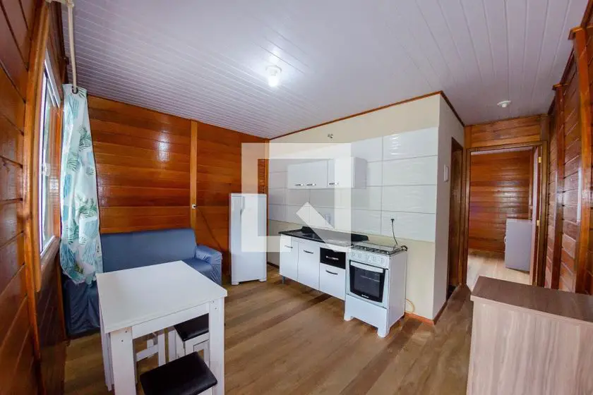 Foto 1 de Apartamento com 1 Quarto para alugar, 30m² em Cachoeira do Bom Jesus, Florianópolis