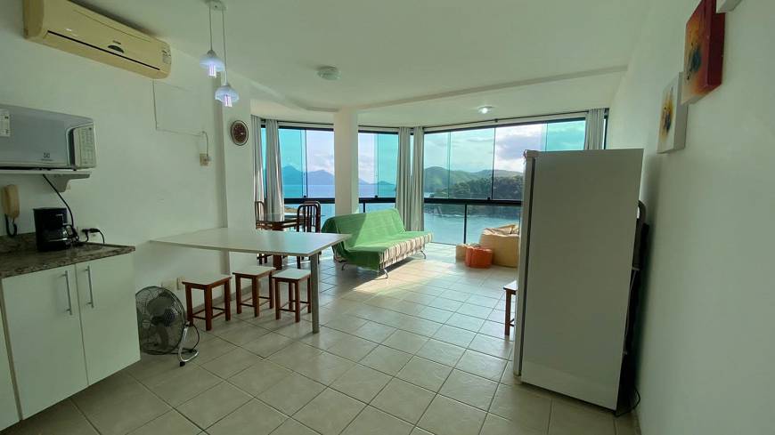 Foto 2 de Apartamento com 2 Quartos à venda, 76m² em Condomínio Porto Real Resort, Mangaratiba