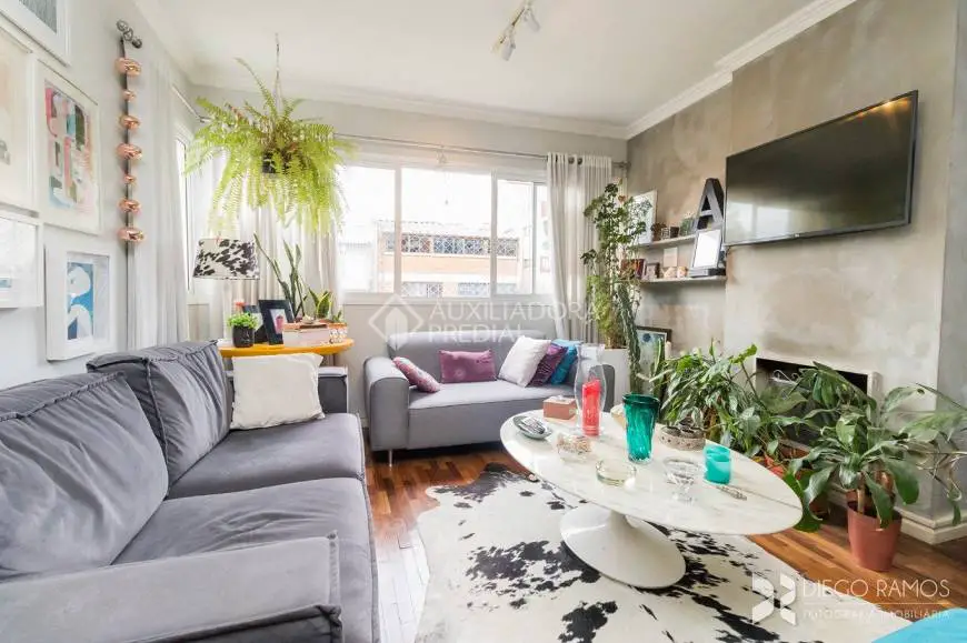 Foto 3 de Apartamento com 3 Quartos à venda, 102m² em Auxiliadora, Porto Alegre