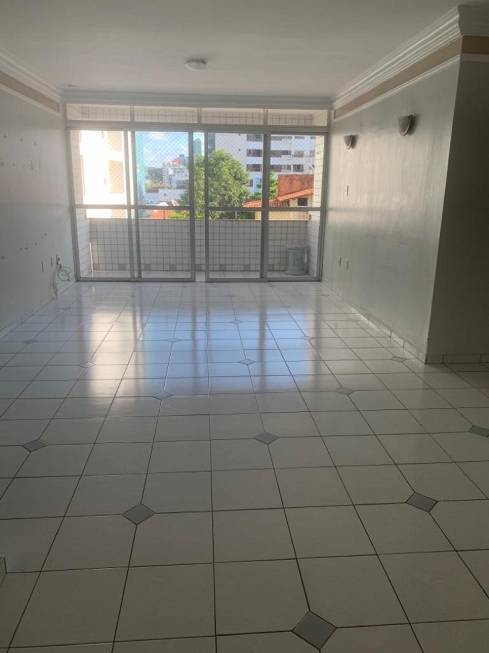 Foto 1 de Apartamento com 3 Quartos à venda, 133m² em Cabo Branco, João Pessoa