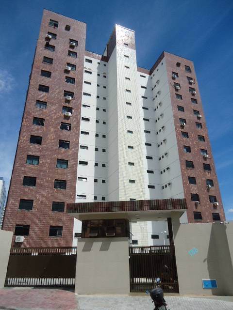 Foto 1 de Apartamento com 3 Quartos para alugar, 150m² em Fátima, Fortaleza